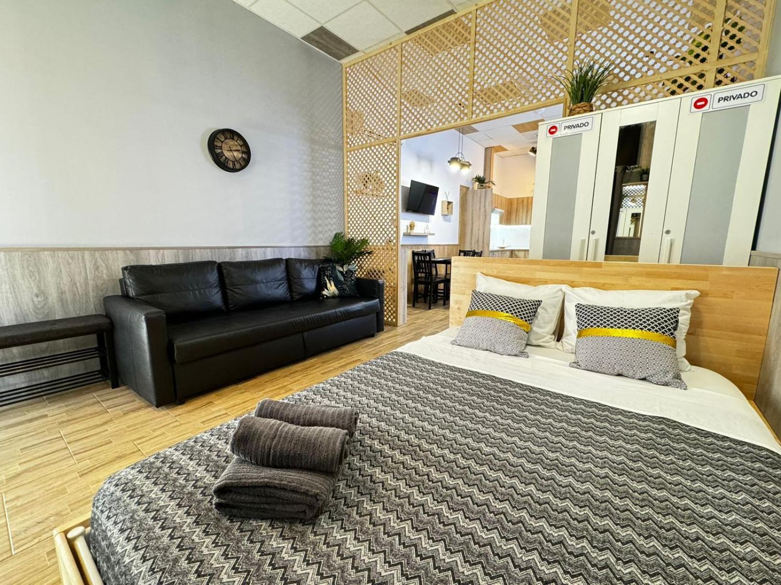 Appartement Salom 5 à Valence Extérieur photo